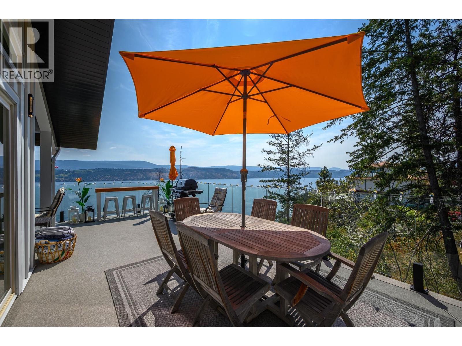 3723 Westside Road N, Kelowna