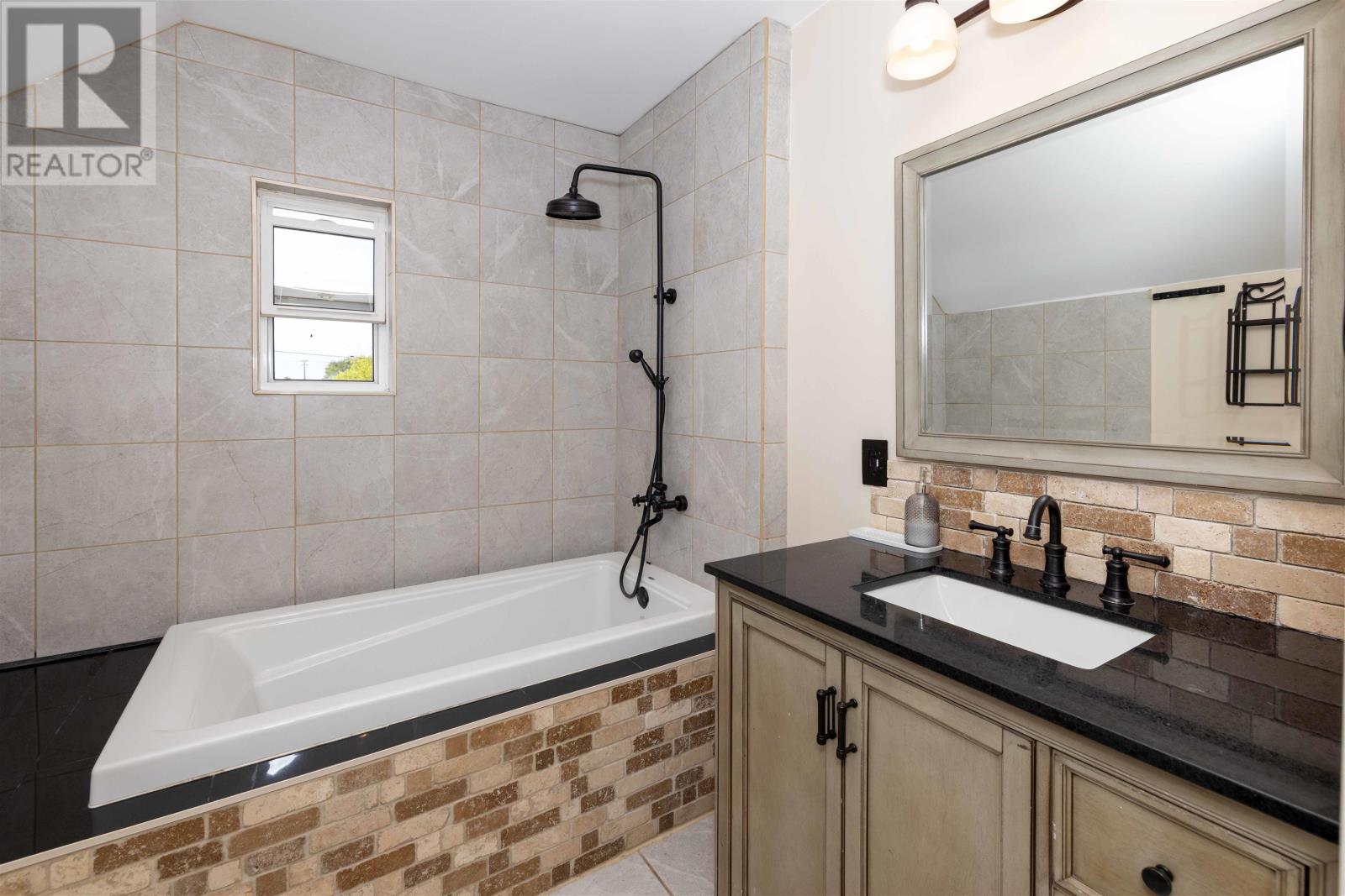 513 Christina ST E - 20