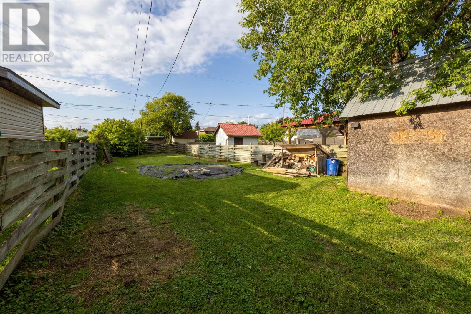 513 Christina ST E - 25