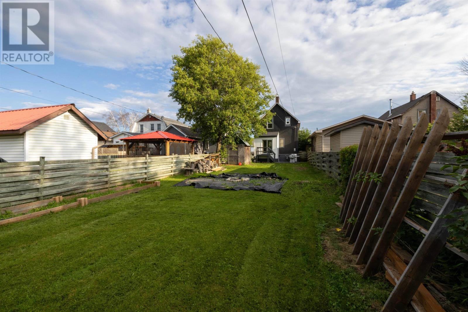 513 Christina ST E - 27