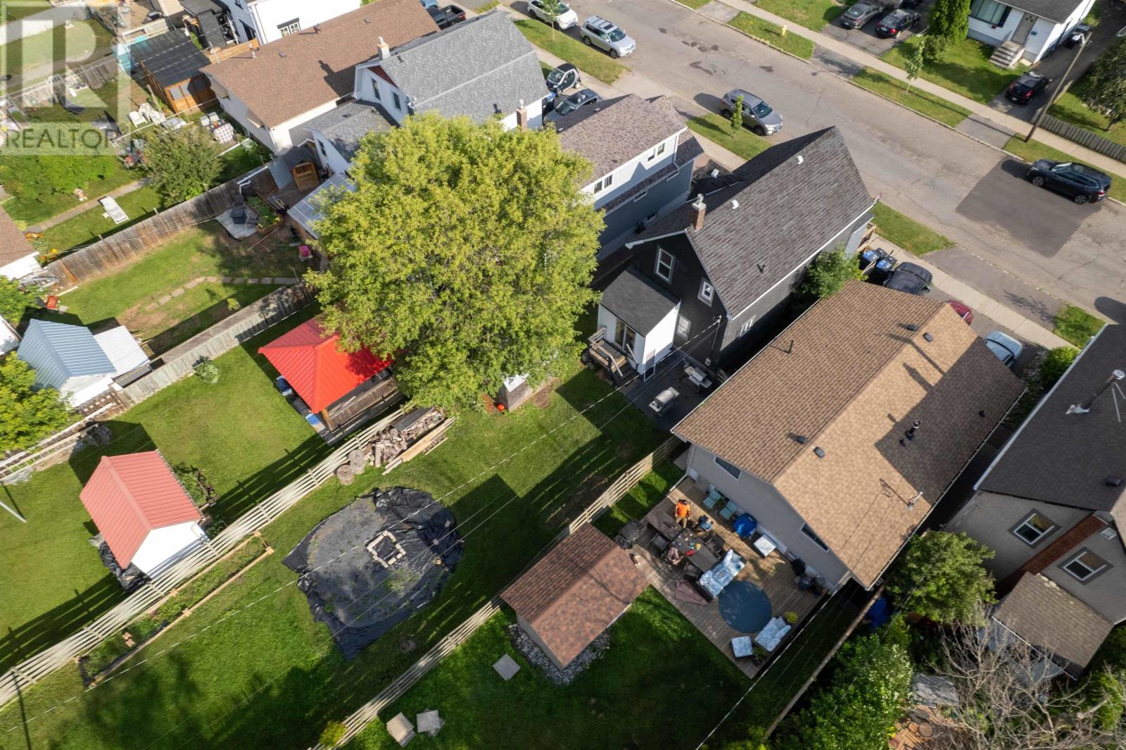 513 Christina ST E - 33