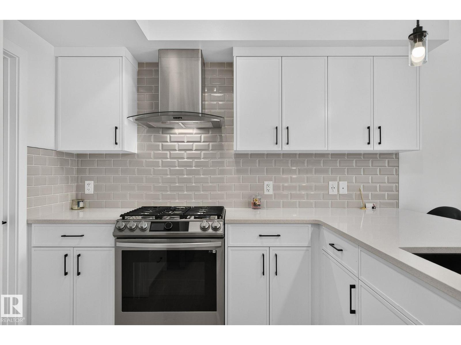 23027 96 AV NW - 15