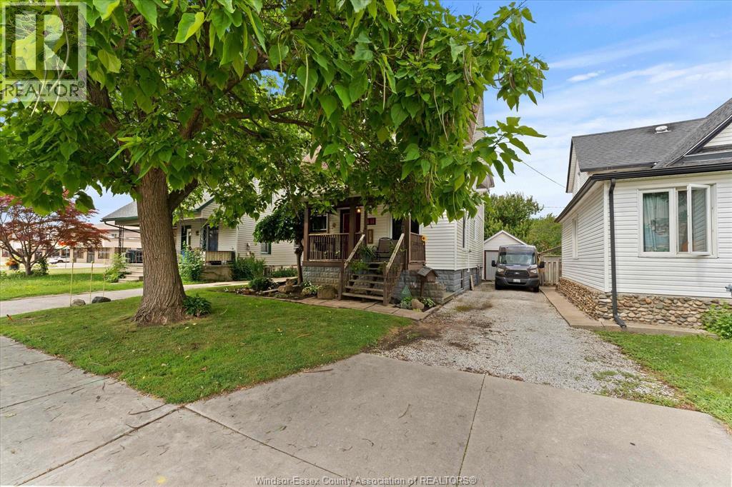 11 VICTORIA AVENUE North - 4