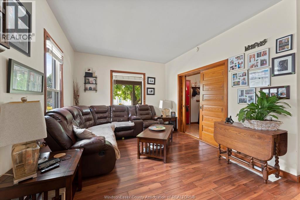 11 VICTORIA AVENUE North - 10