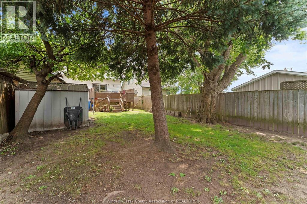 11 VICTORIA AVENUE North - 37