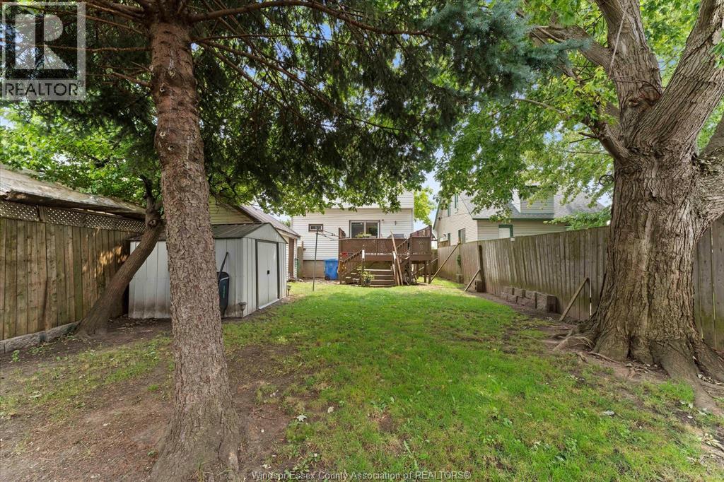 11 VICTORIA AVENUE North - 36