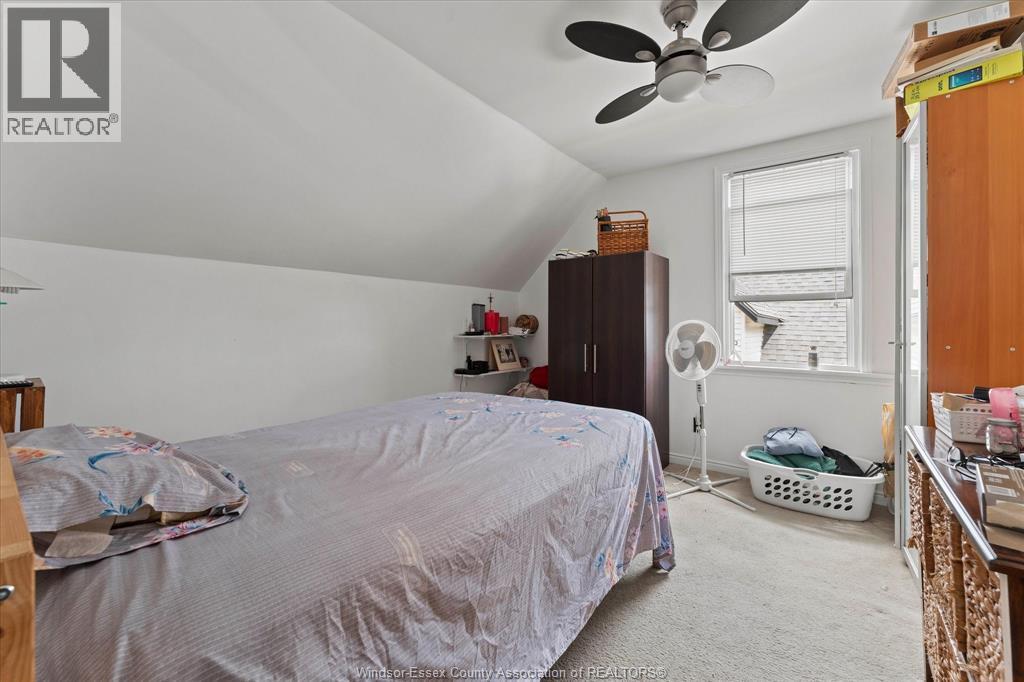 11 VICTORIA AVENUE North - 24