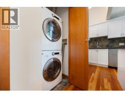 114 8 Renaissance Square, New Westminster, BC V3M7A9 Photo 6