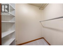 114 8 Renaissance Square, New Westminster, BC V3M7A9 Photo 20