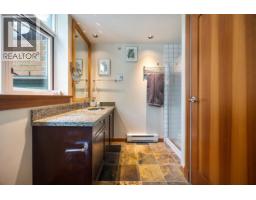 114 8 Renaissance Square, New Westminster, BC V3M7A9 Photo 21