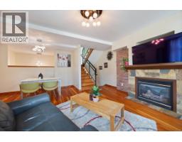 114 8 Renaissance Square, New Westminster, BC V3M7A9 Photo 9