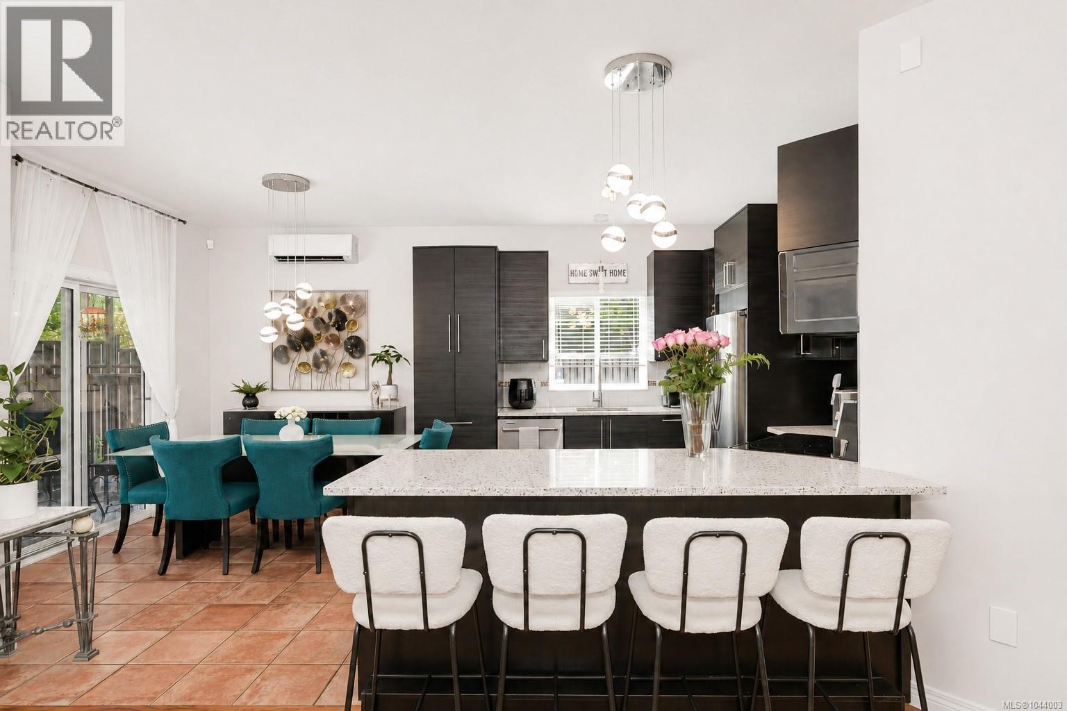 56 Stoneridge Dr - 8