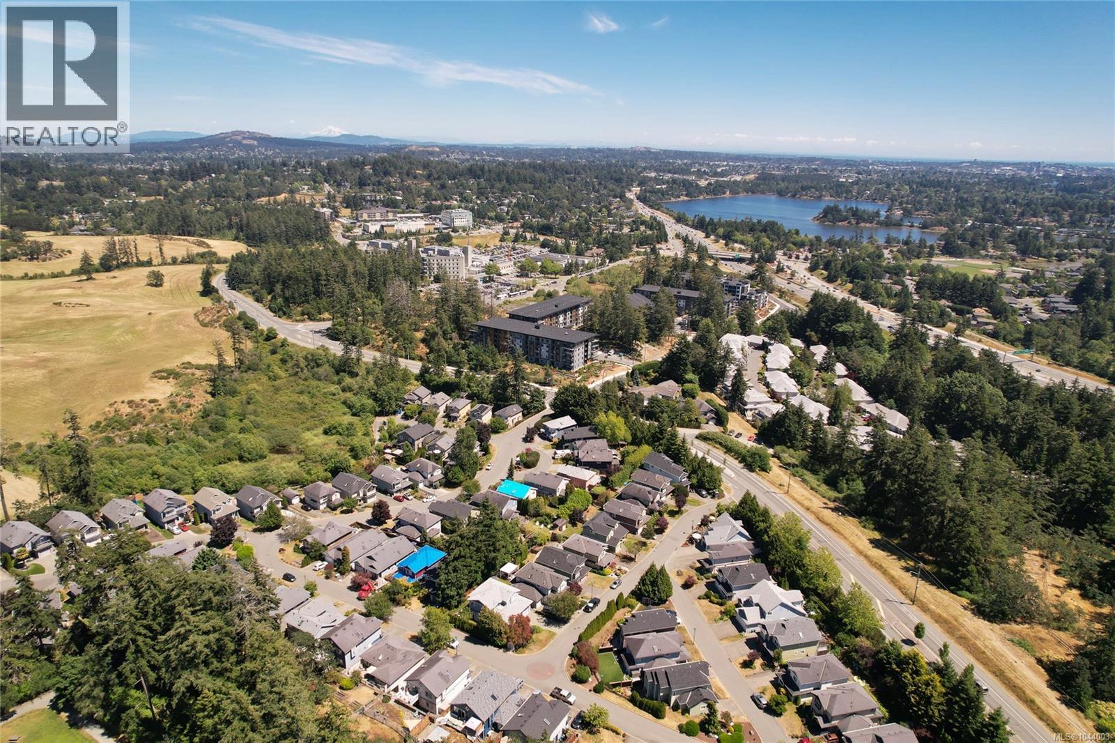 56 Stoneridge Dr - 43