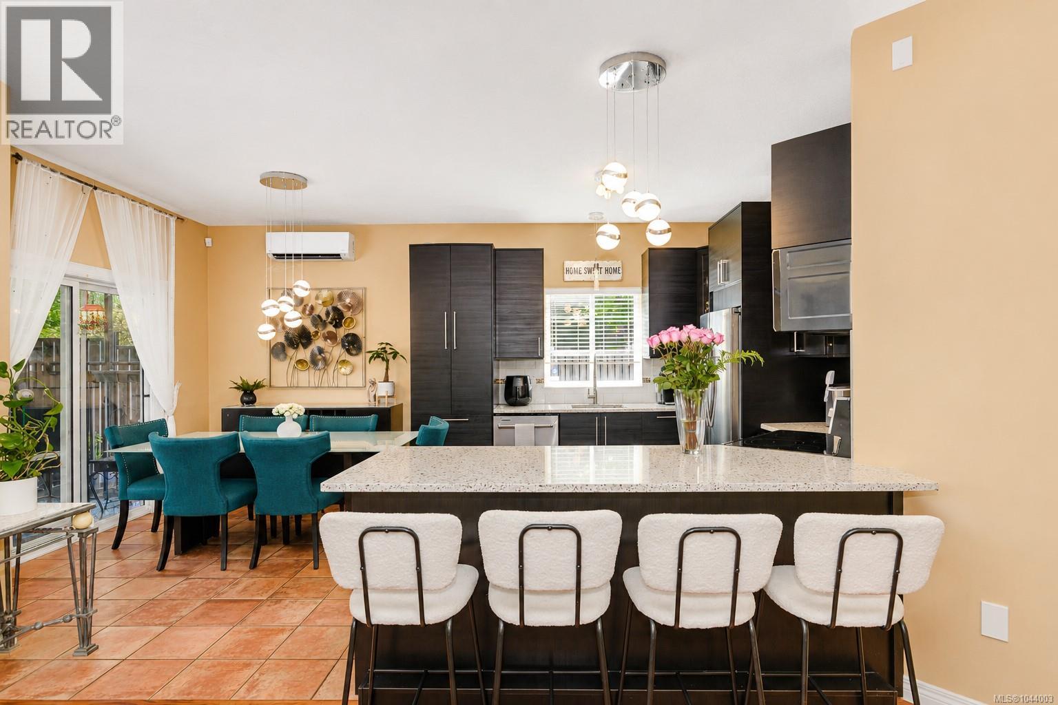56 Stoneridge Dr - 9
