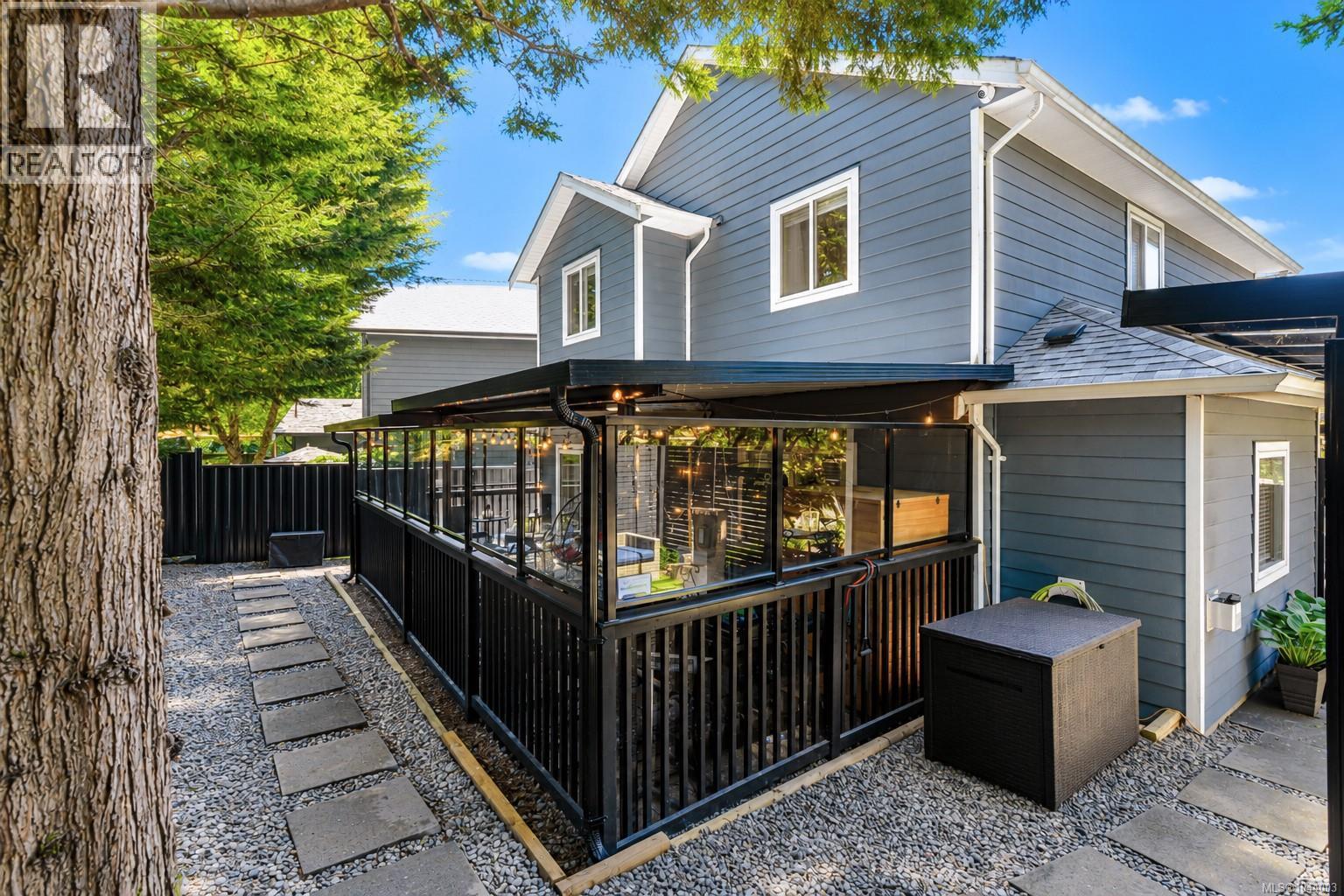 56 Stoneridge Dr - 36