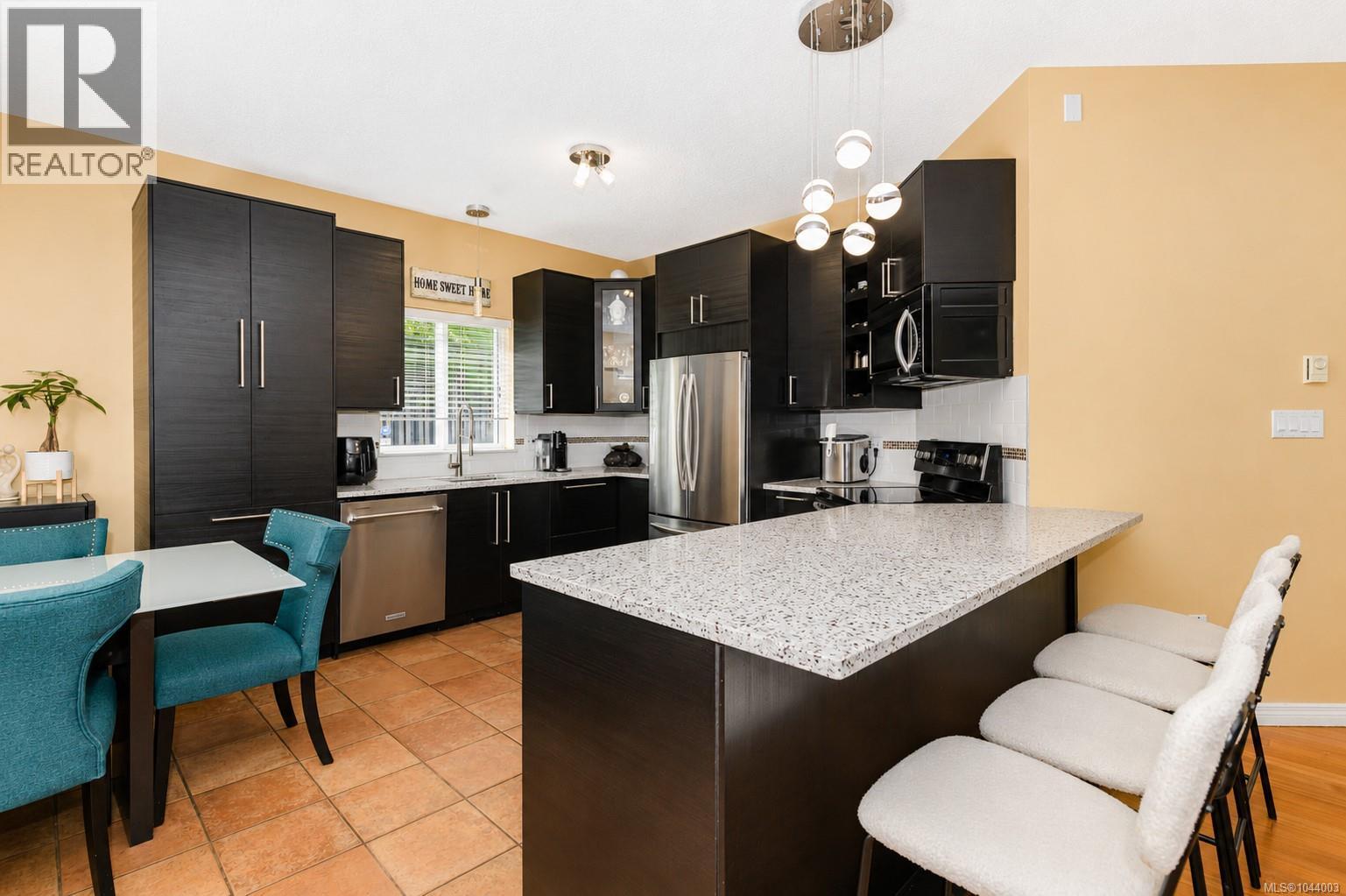 56 Stoneridge Dr - 10