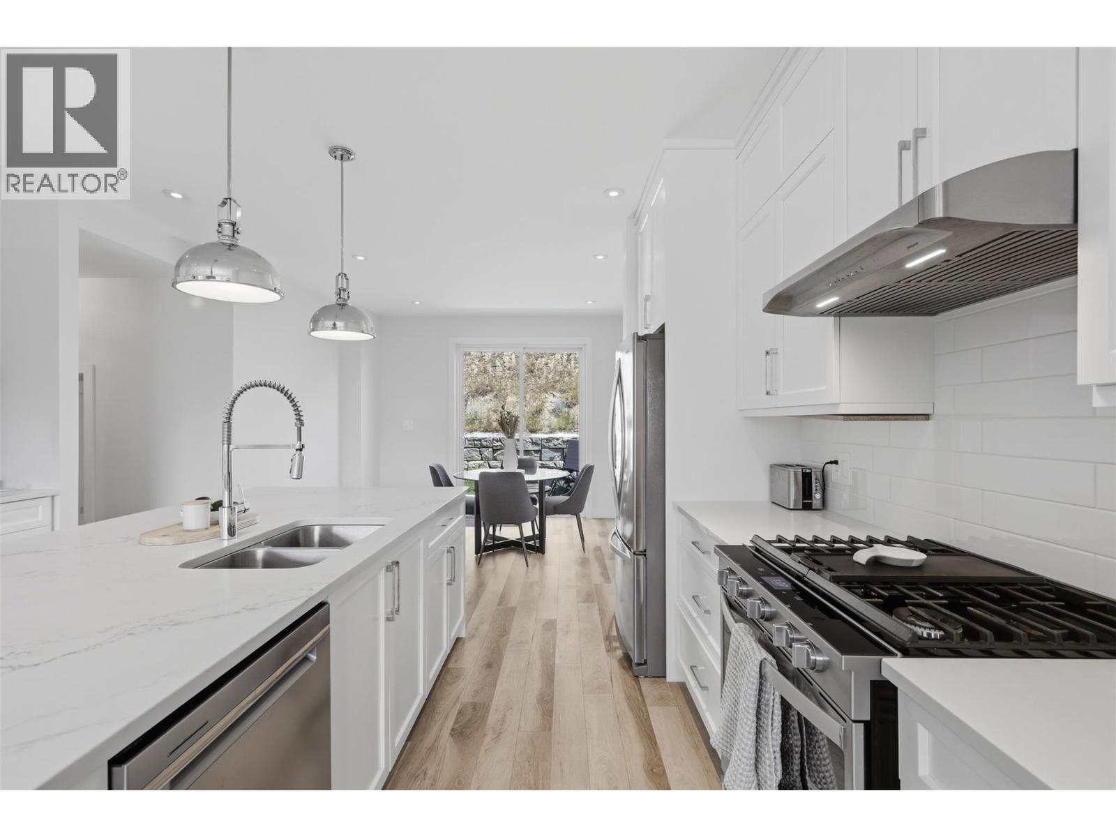 115 River Gate Drive - Image 11