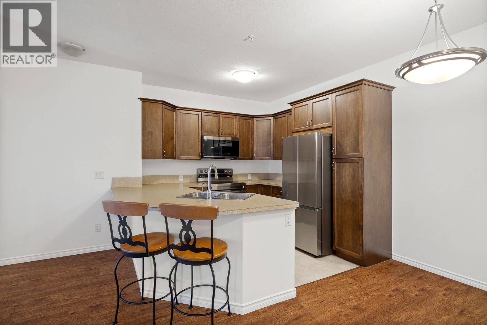 #104 1007 Harvey Avenue - 6