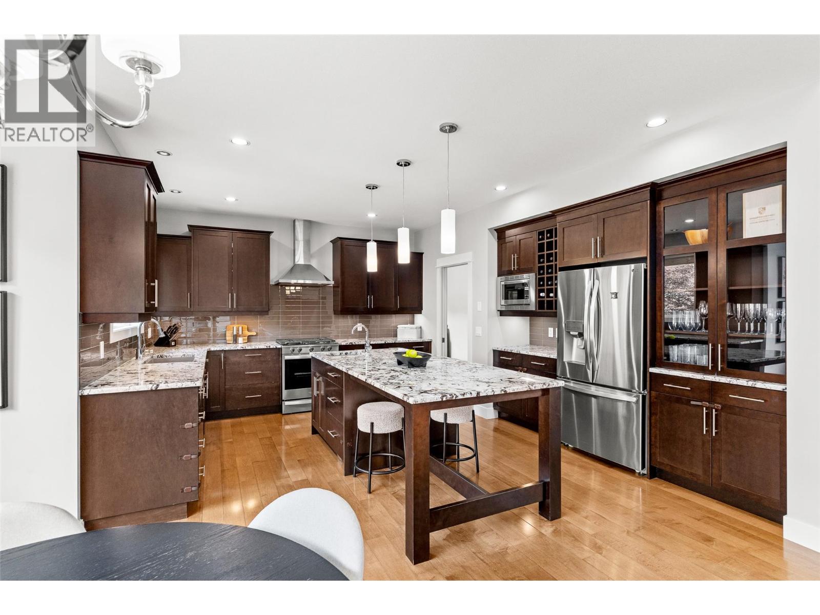 453 Lakepointe Drive - 8