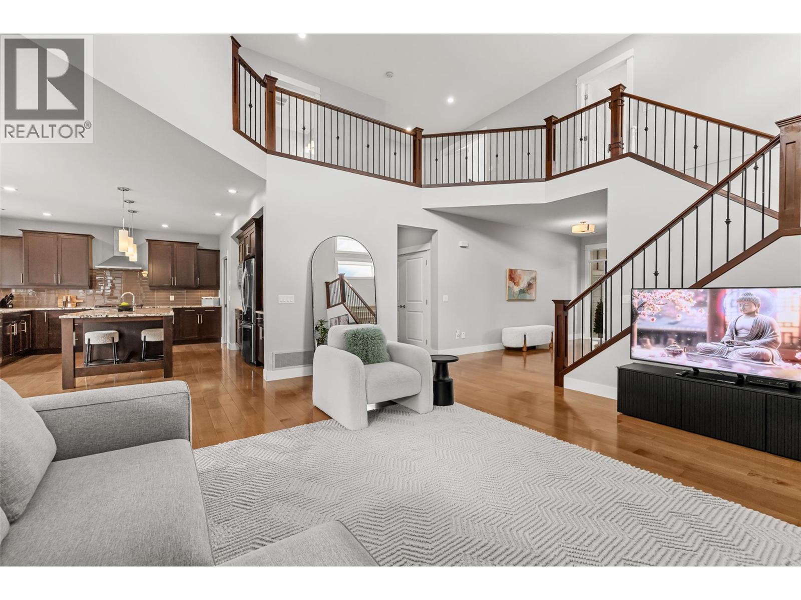 453 Lakepointe Drive - 6