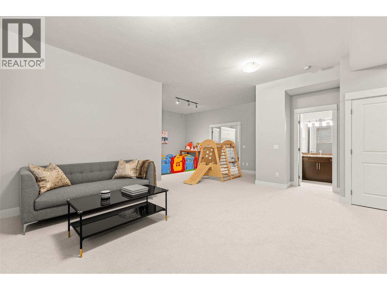 453 Lakepointe Drive - 37