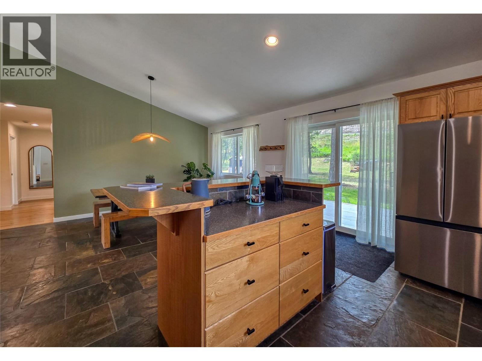 781 WESTRIDGE Drive - 22