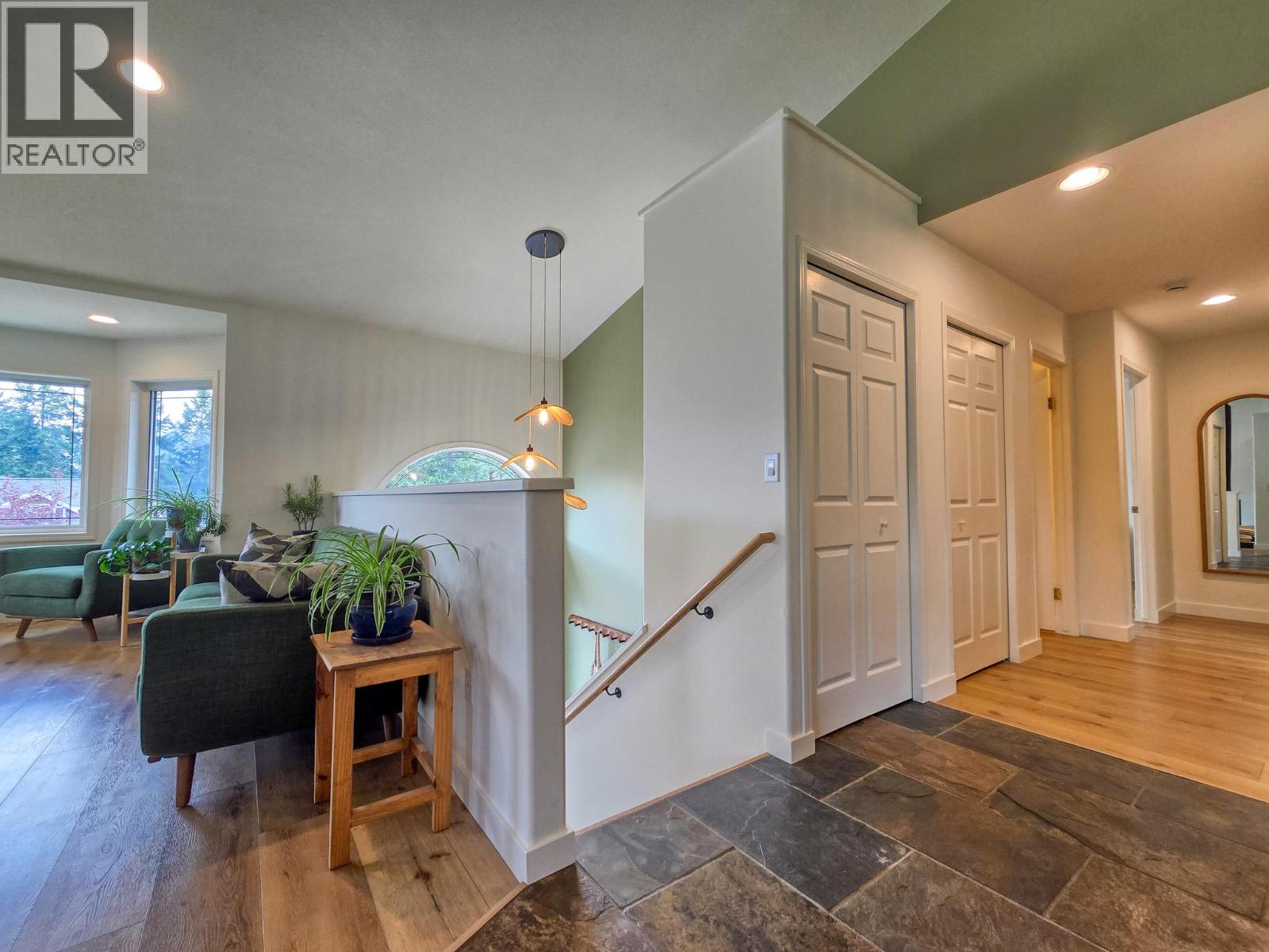 781 WESTRIDGE Drive - 48