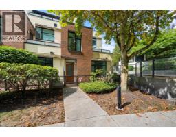 114 8 Renaissance Square, New Westminster, BC V3M7A9 Photo 27