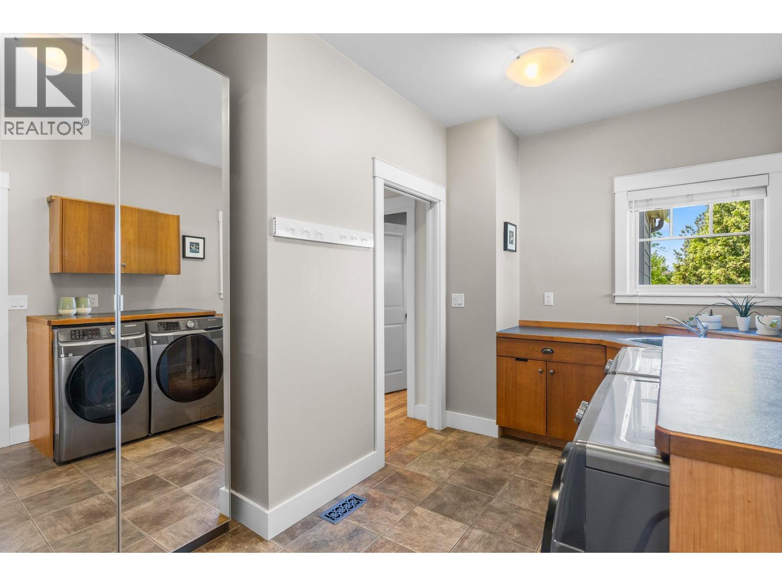1717 Canyon View Court - 39