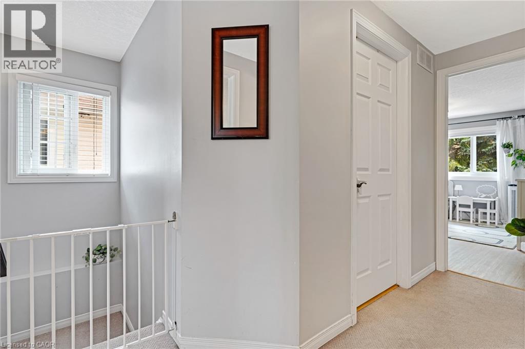 87 MARSTON Crescent - 22