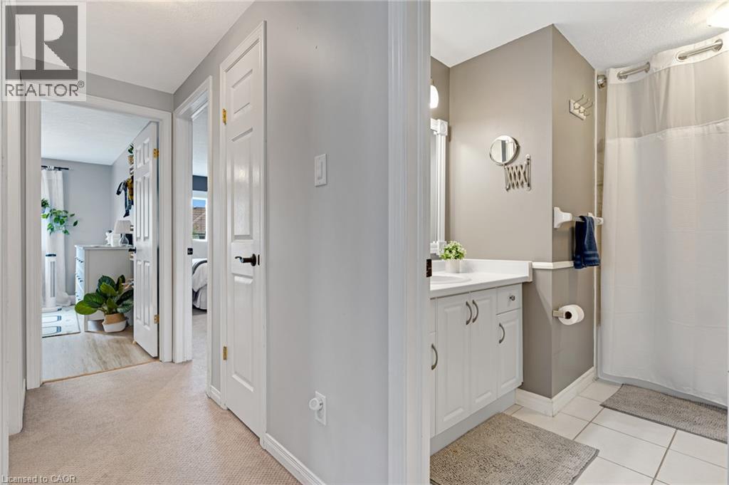 87 MARSTON Crescent - 23