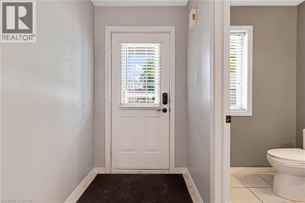 87 MARSTON Crescent - Image 4
