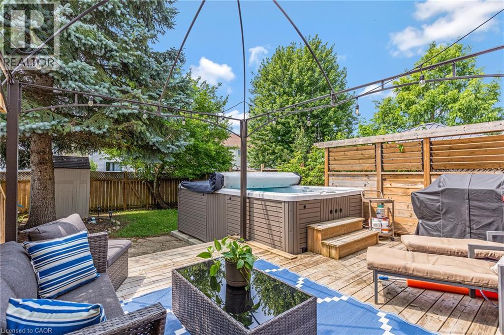 87 MARSTON Crescent - 41