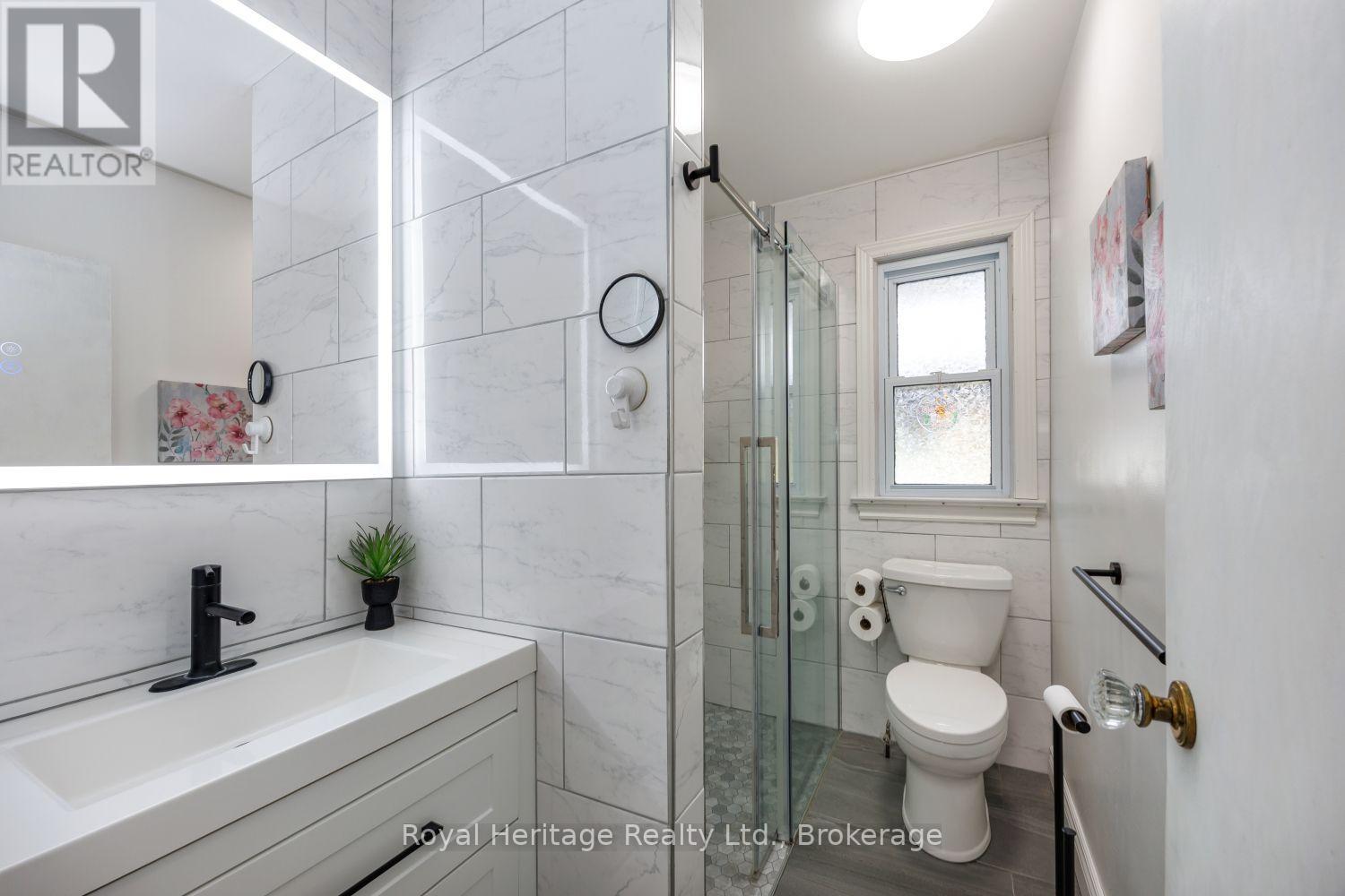 251 ELIZABETH STREET - Image 11