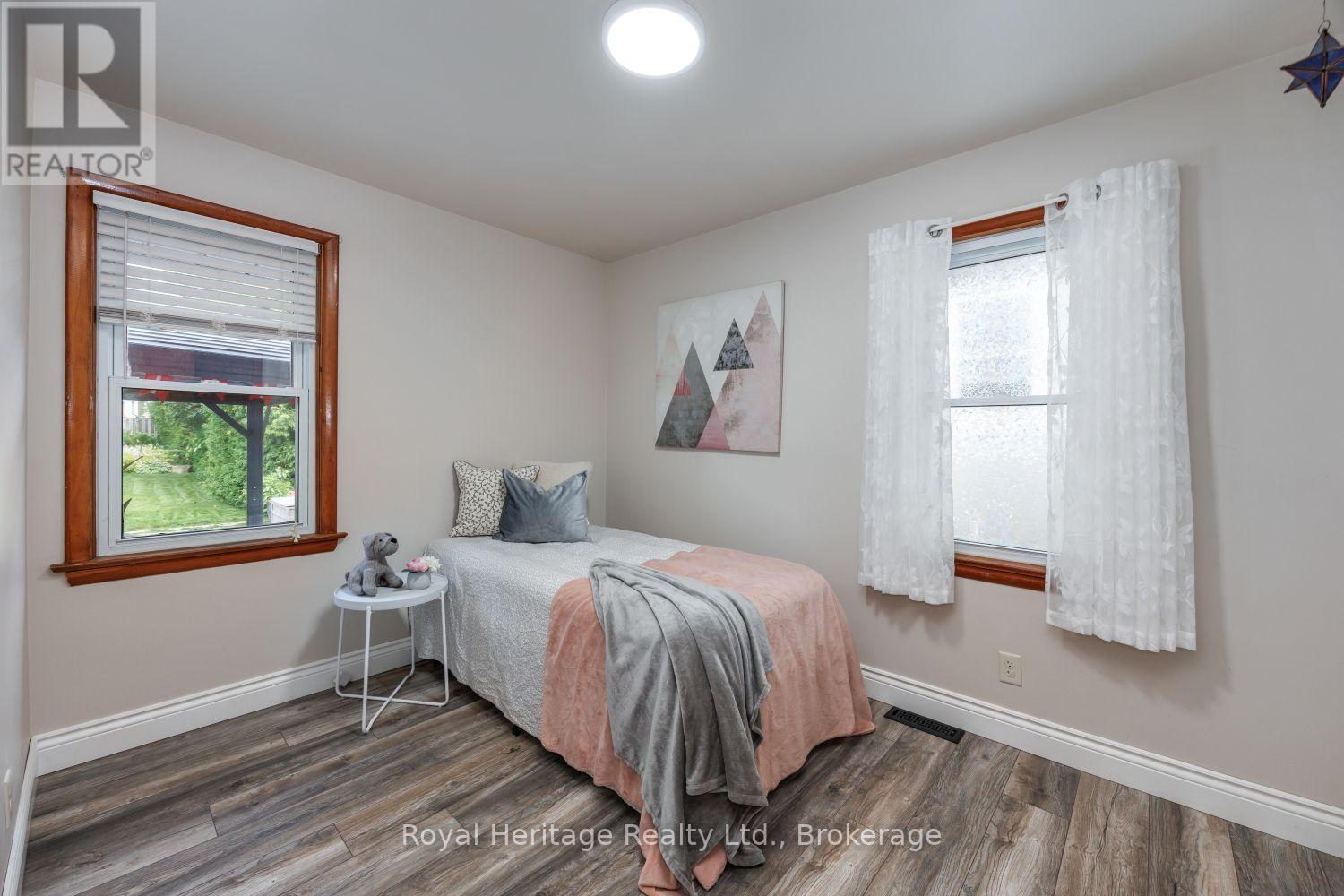 251 ELIZABETH STREET - Image 9