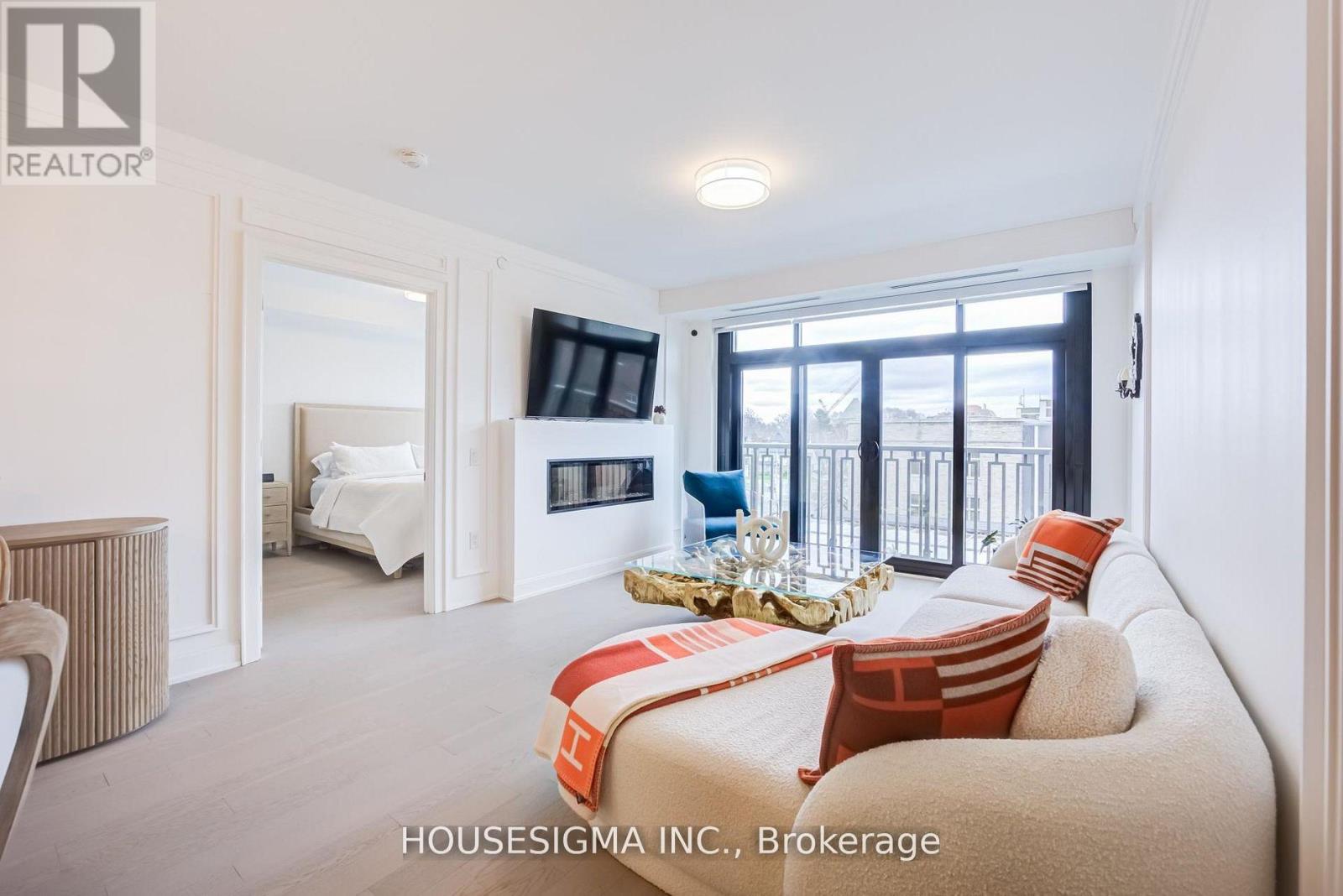 #406 1 STRATHGOWAN AVENUE - 22