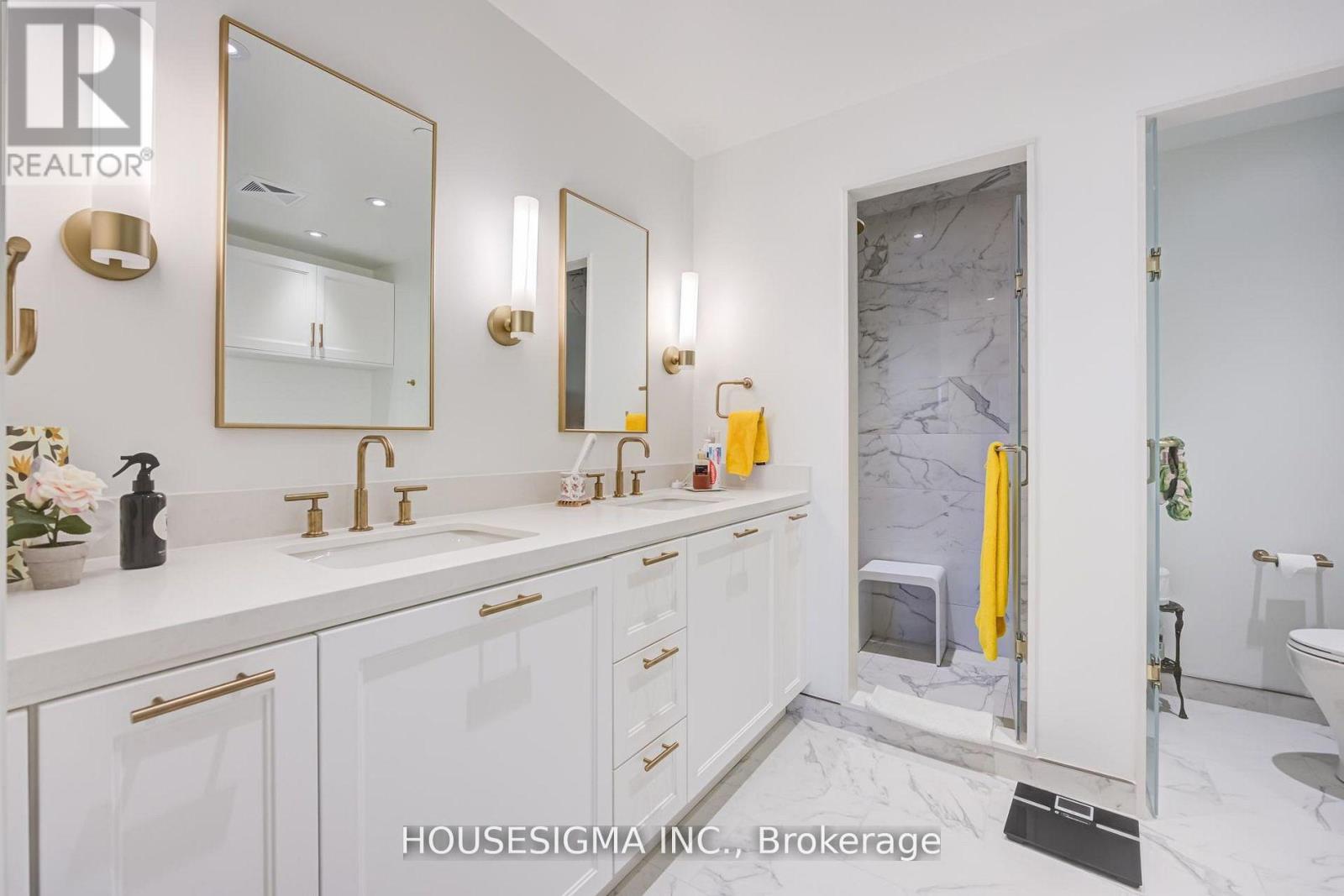 #406 1 STRATHGOWAN AVENUE - 37