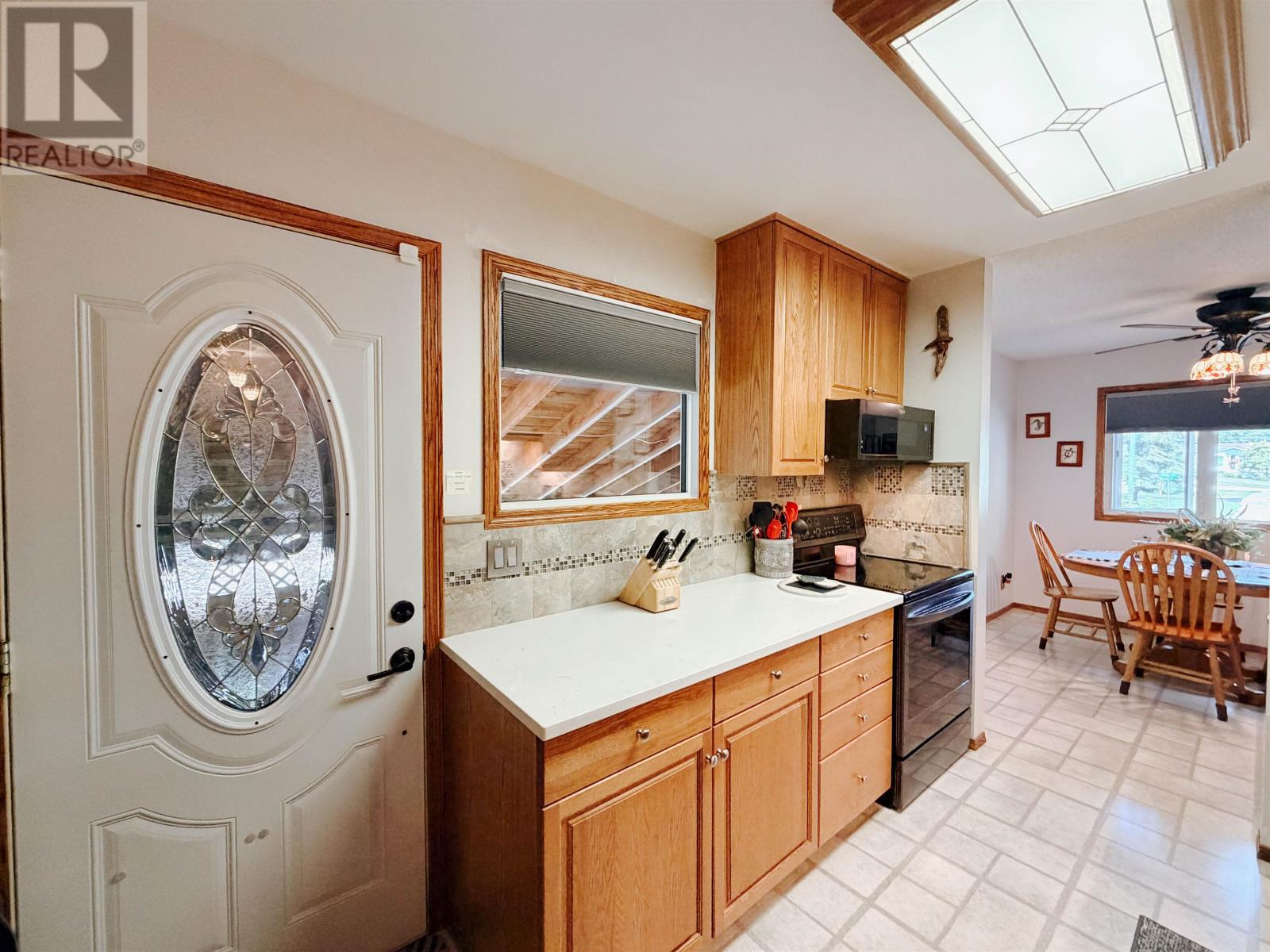 917 Valley Drive - Image 11