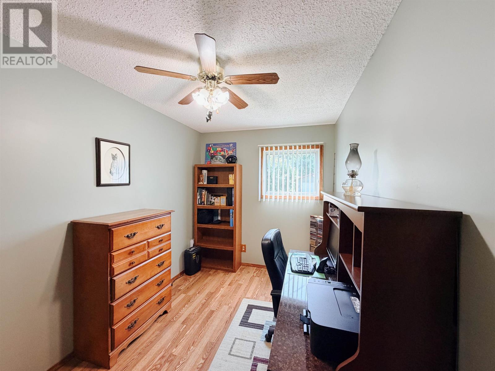 917 Valley Drive - Image 20