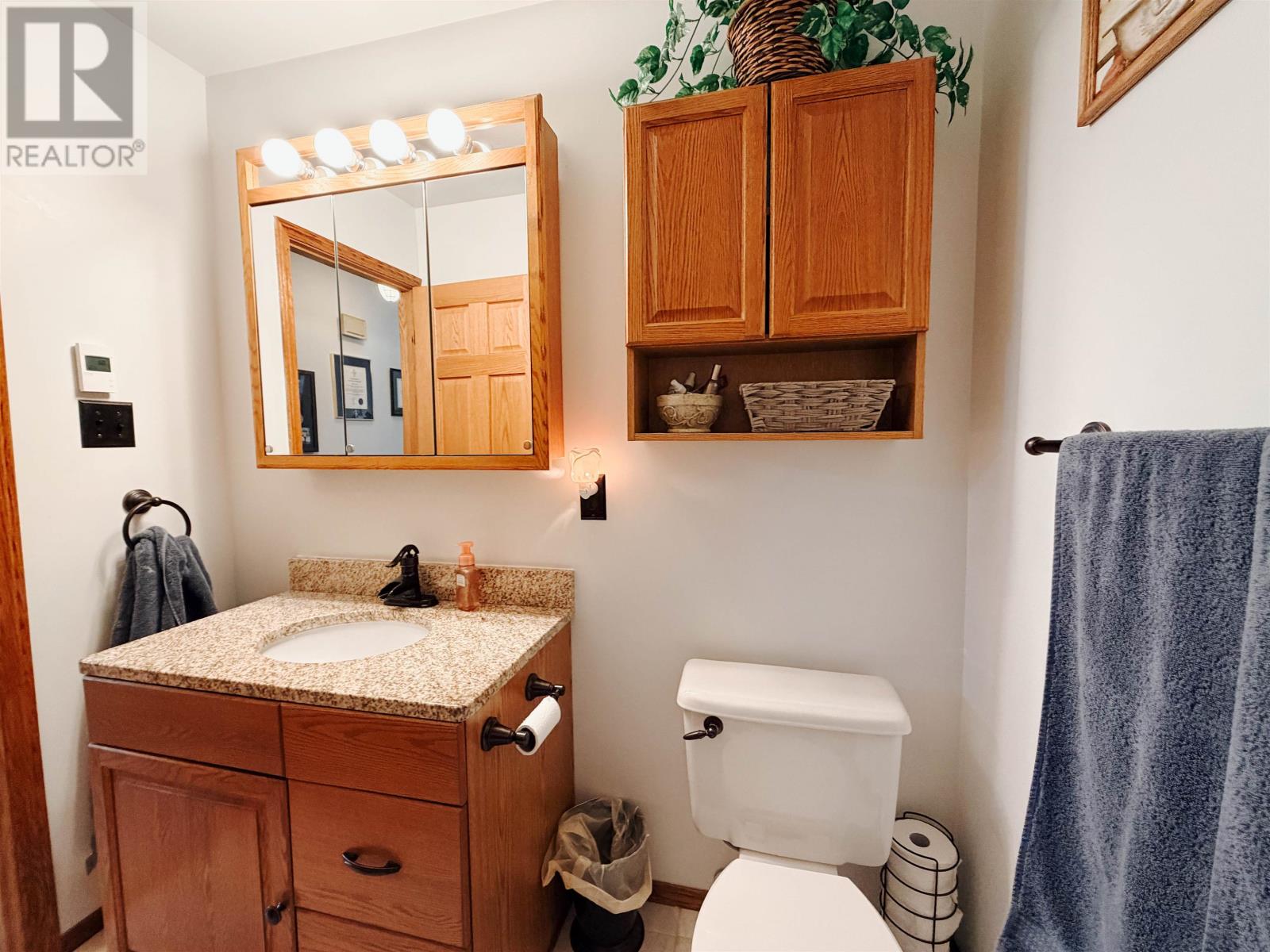 917 Valley Drive - Image 27