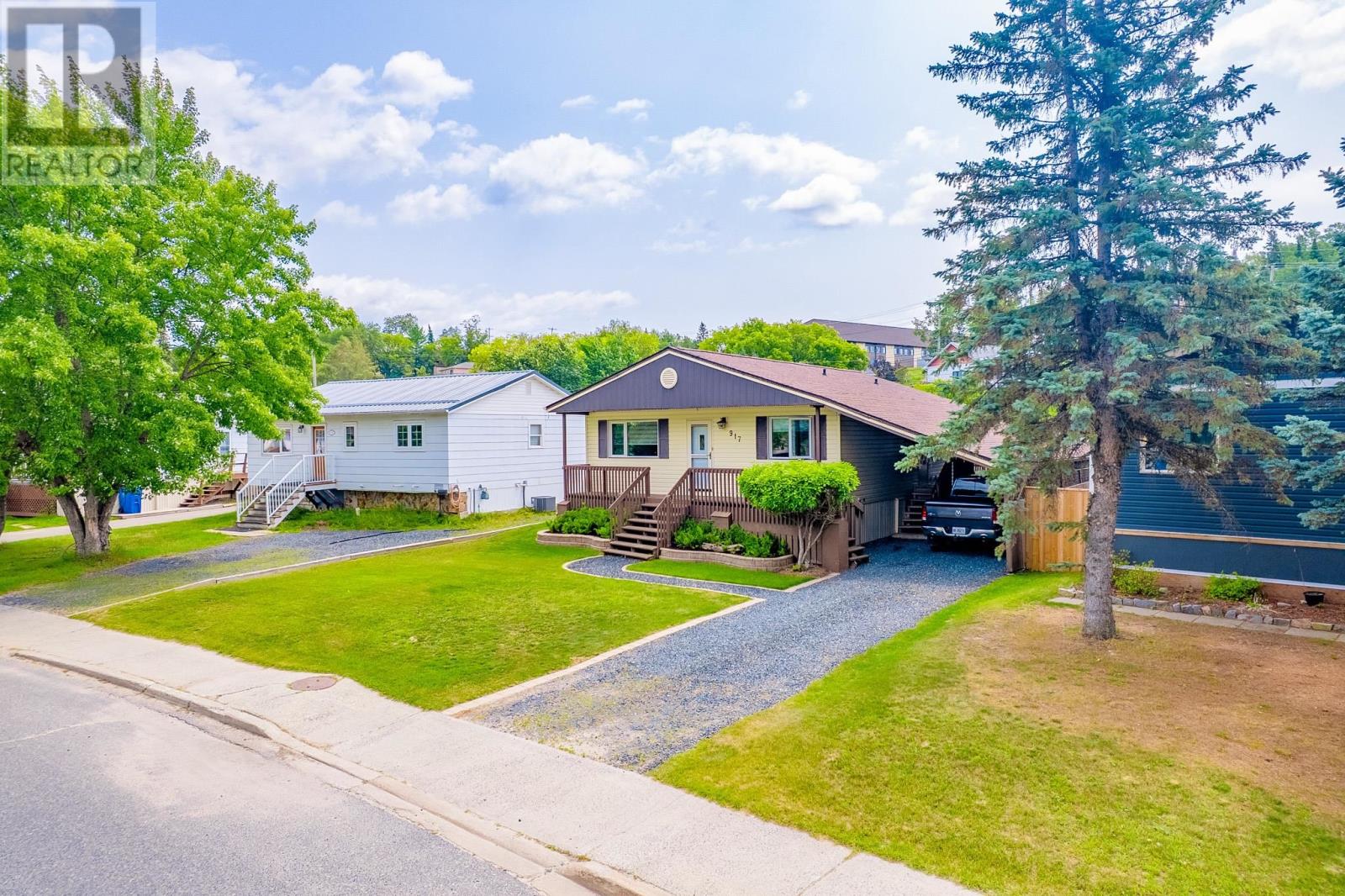 917 Valley Drive - Image 30