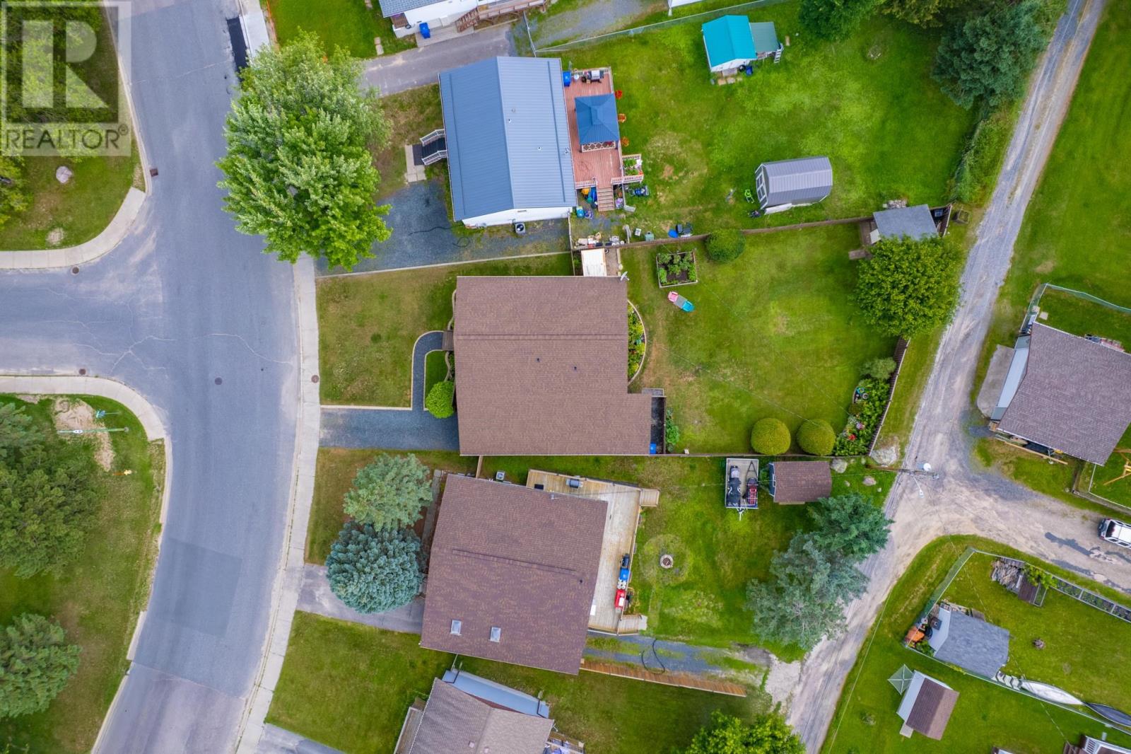 917 Valley Drive - Image 6