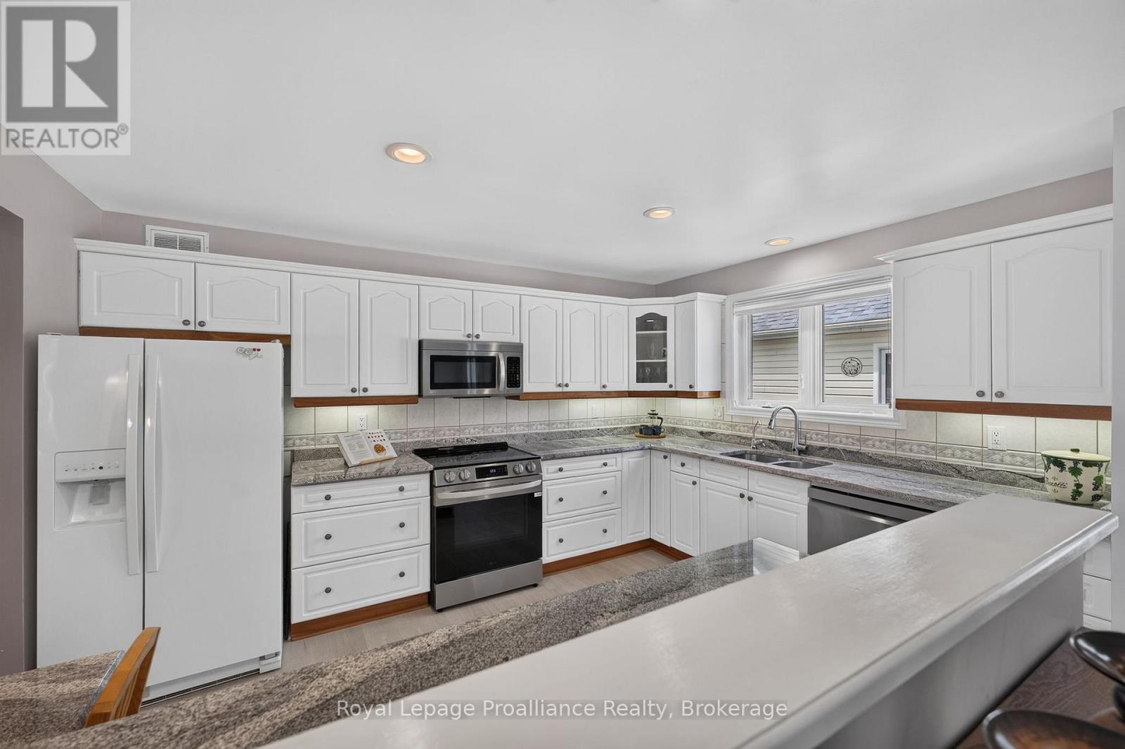 46 SANDPIPER WAY - Image 20