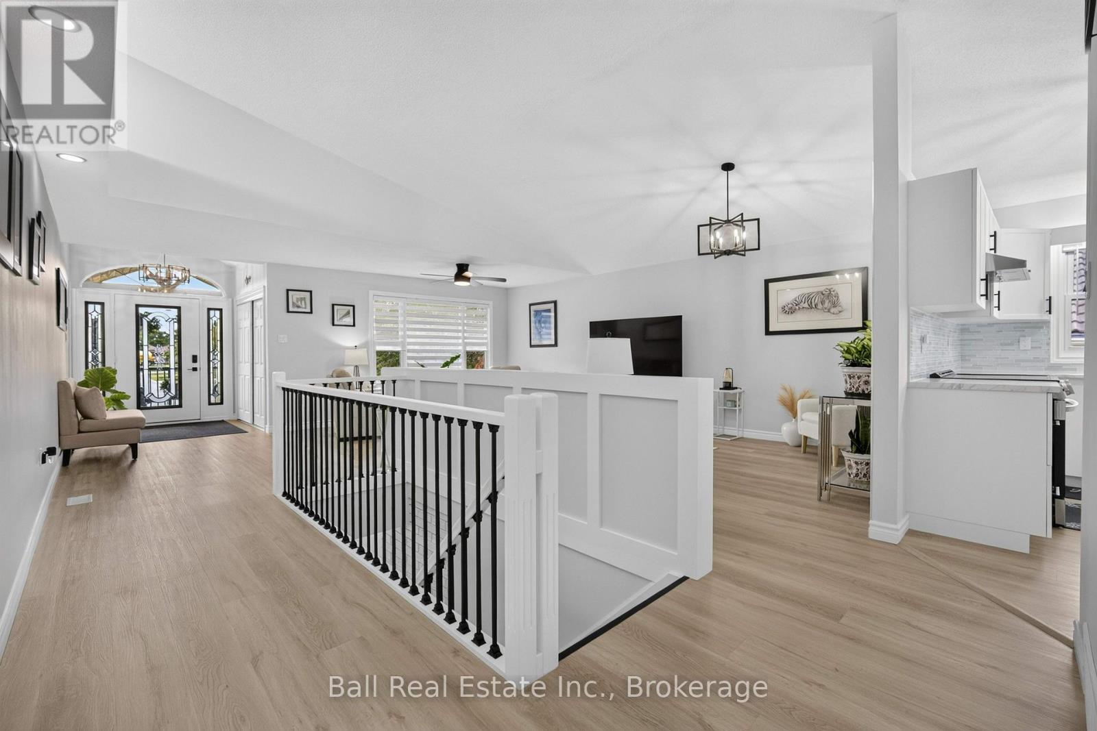 18 RUSSELL HILL ROAD - Image 13