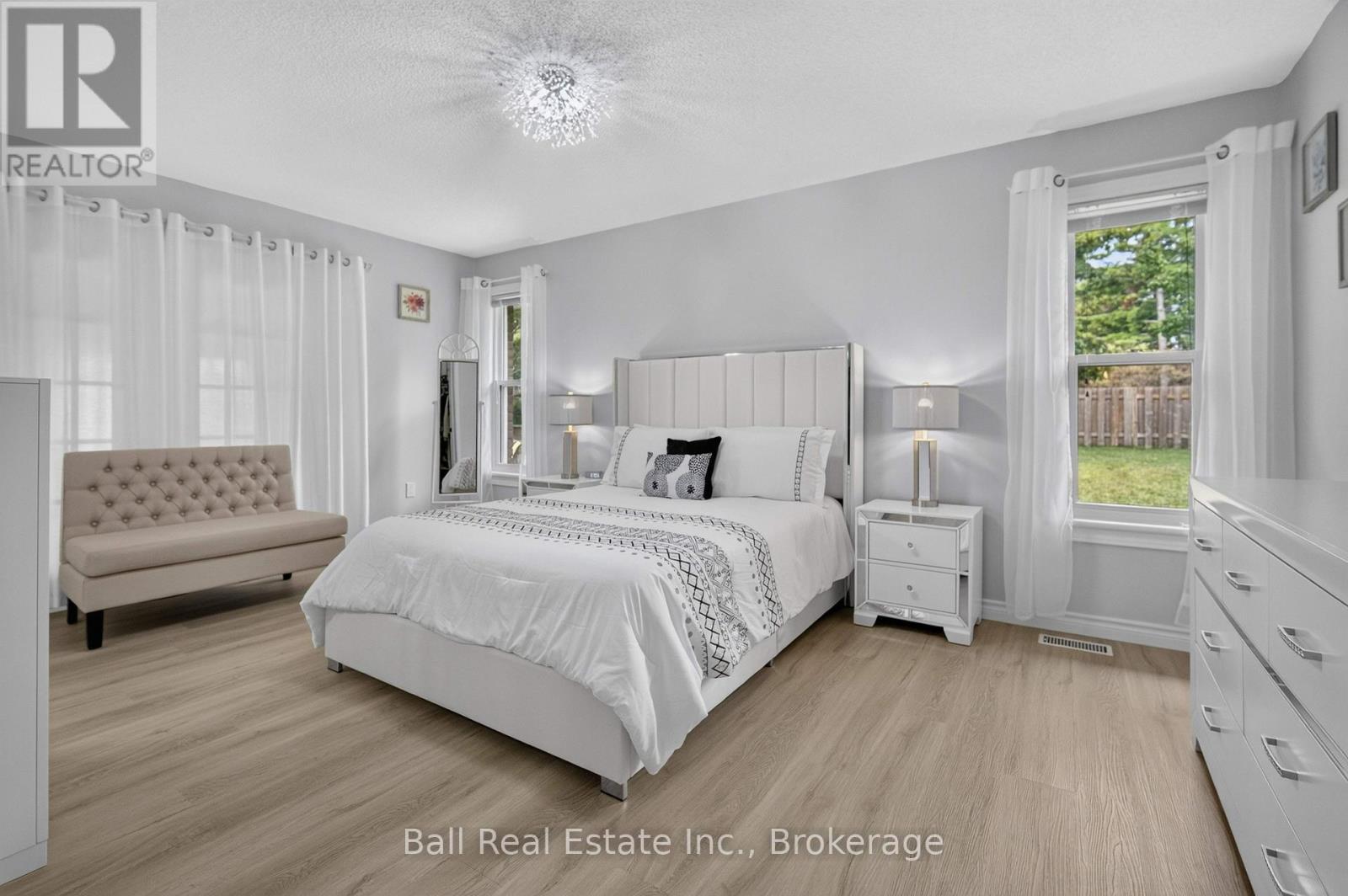 18 RUSSELL HILL ROAD - Image 20