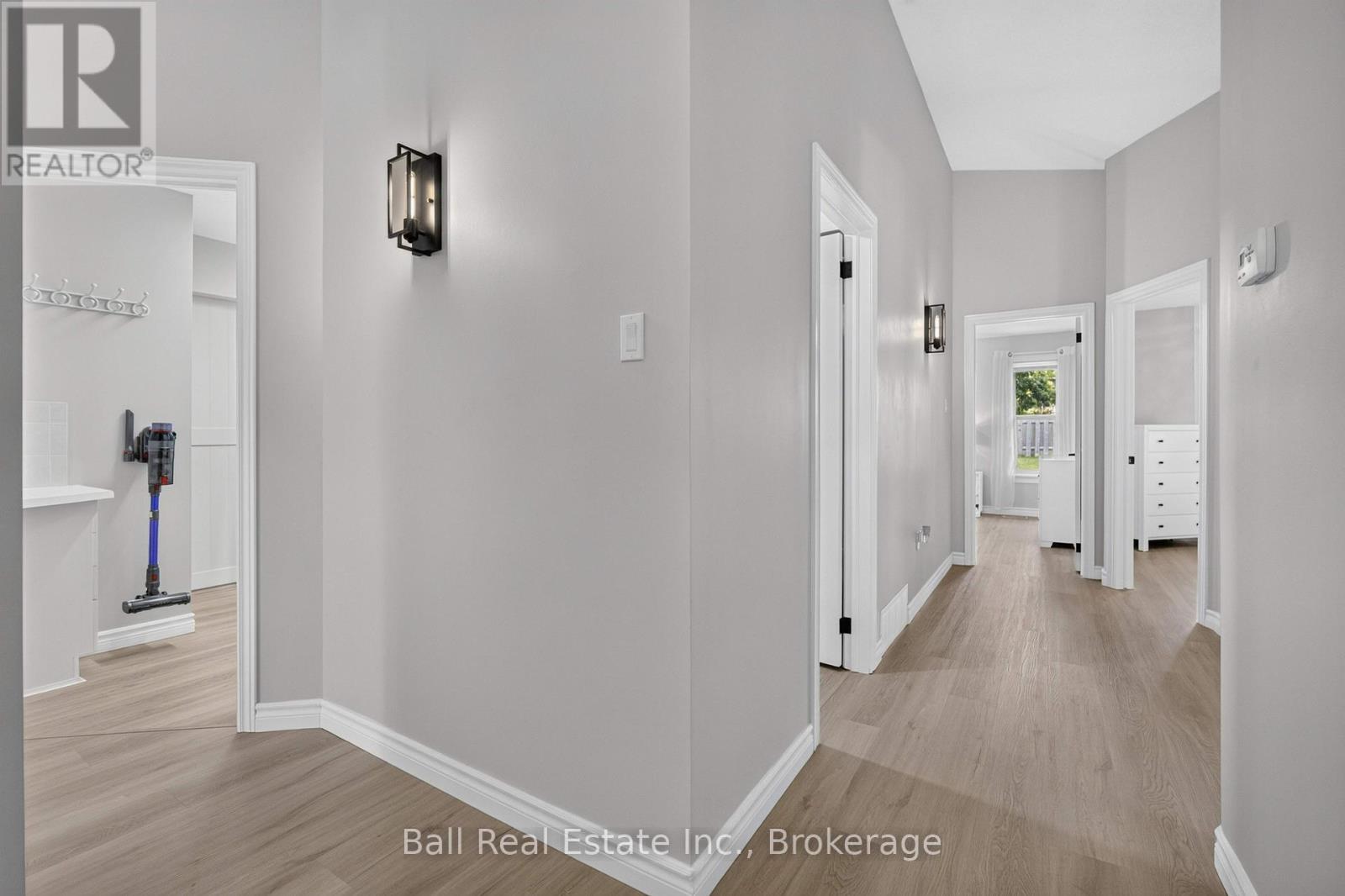 18 RUSSELL HILL ROAD - Image 26