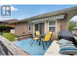 18 Russell Hill Road, Kawartha Lakes, ON K0M1A0 Photo 35