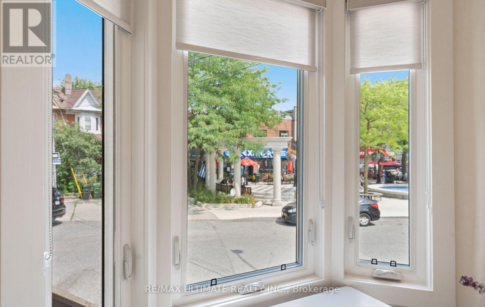 906 LOGAN AVENUE - 16