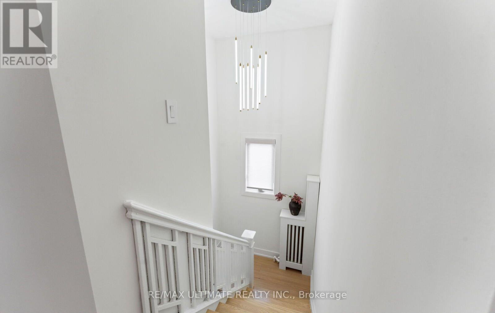 906 LOGAN AVENUE - 18