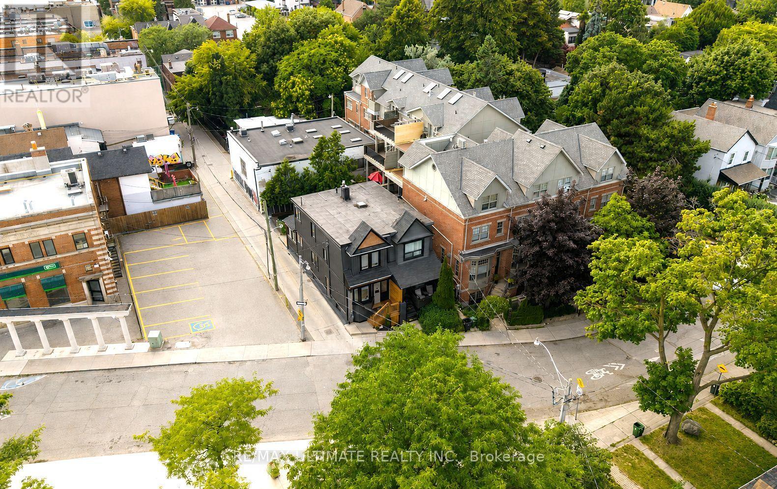 906 LOGAN AVENUE - 4